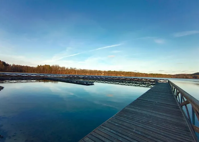 Nad Jeziorem 7 * Kamienica Krolewska